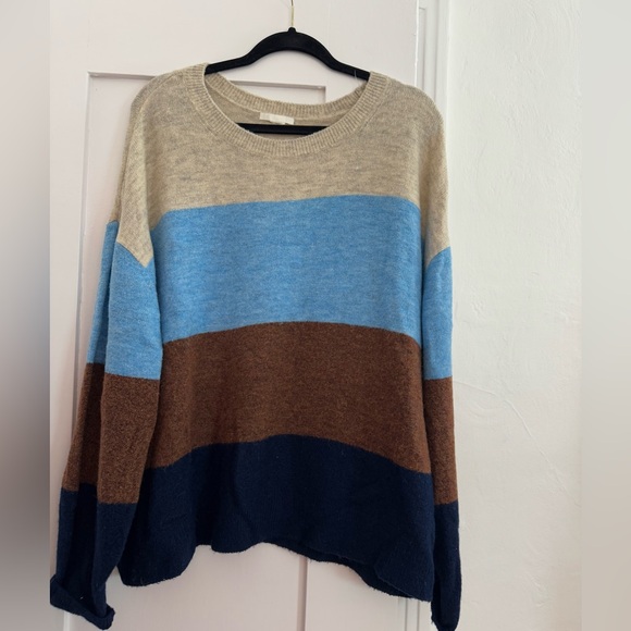 Oversized Color Block Sweater - Picture 1 of 3